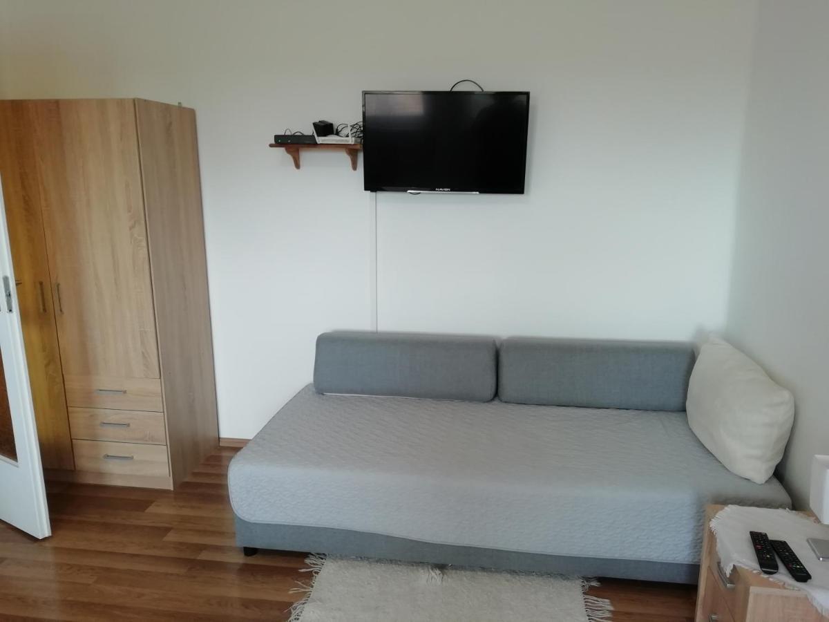 Ferienwohnung Vadasztanya Fogado Egerszalók Exterior foto